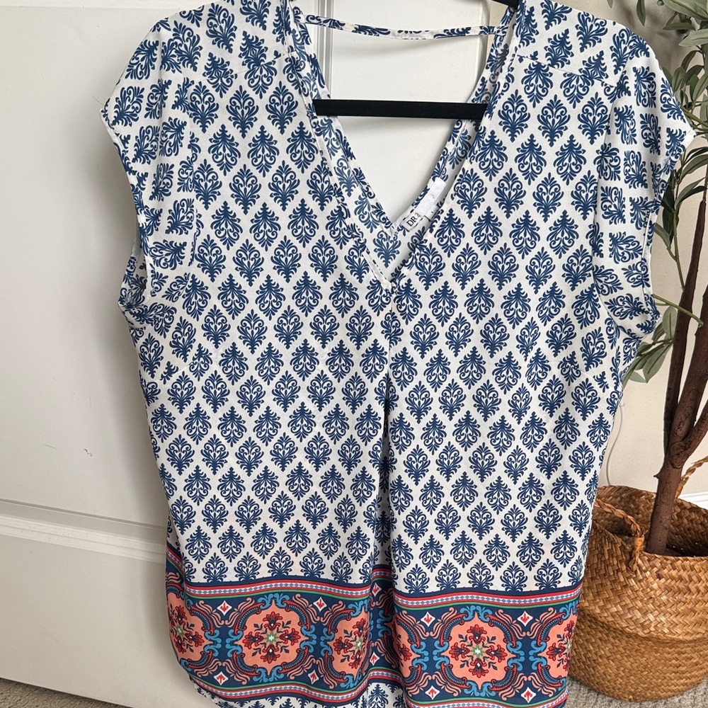 DR2 Blue and White Floral Women's Blouse